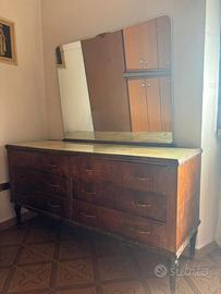 Cassettiera vintage con specchiera