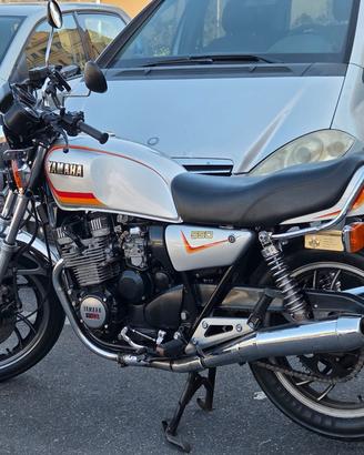 yamaha xj 550