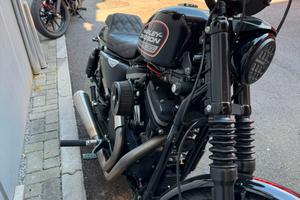 Harley Davidson 883 R