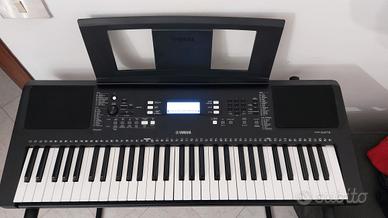 Tastiera Yamaha PSR-E373