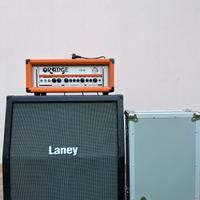 Amplificatore e pedaliera chitarra elettrica