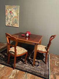 Tavolo classico in legno massello