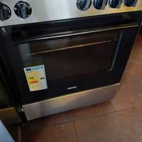 Cucina con forno 