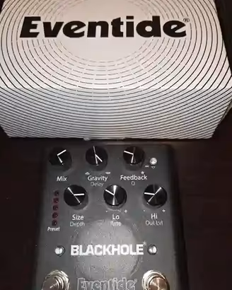 Pedale Eventide Blackhole Reverb effect