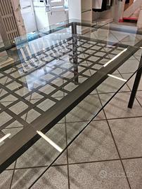 tavolo con piano vetro 