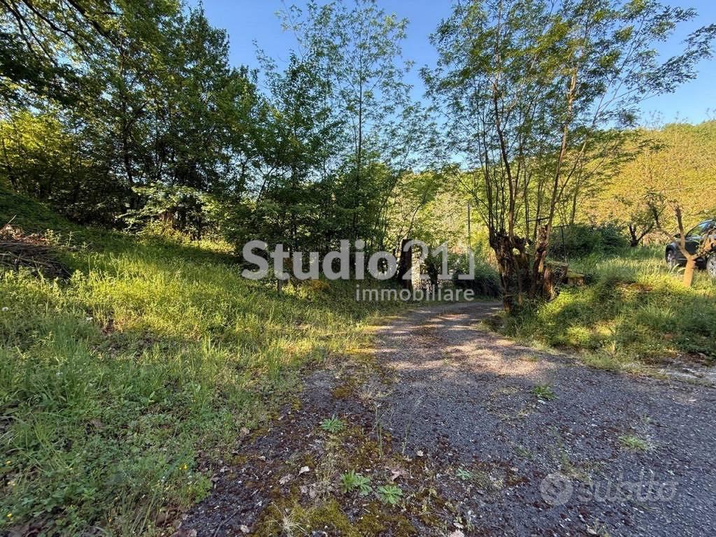 Rustico / Casale di 260 m² con più di 5 locali e p - Vista 4