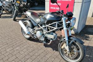 Ducati Monster 620 dark