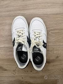 scarpe Saucony Jazz Court in pelle bianca