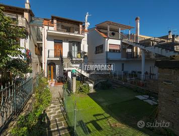 QUADRILOCALE CENTRALE CON DOPPIO SFOGO ESTERNO