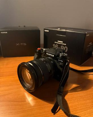 Fujifilm X-T5 + XF 16-80mm F4 - 29.000 scatti