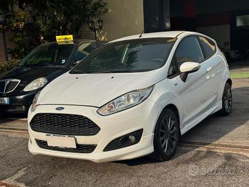 Ford Fiesta 1.5 TDCi 75CV 3 porte ST-Line
