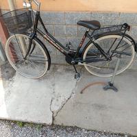 bicicletta da donna con pompa a parte per 50€