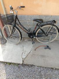 bicicletta da donna con pompa a parte per 50€