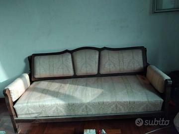 Divano anni 60