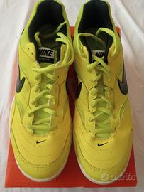 NIKE GIALLE