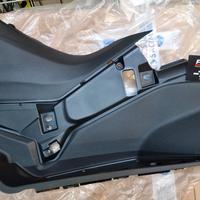 pedana Poggiapiedi Sinistro Yamaha Tmax 530 2012>