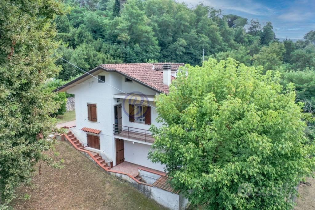 Casa – Camaiore, Salapreti - Altro