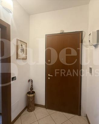 Appartamento Erba [Cod. rif 3341401VRG]
