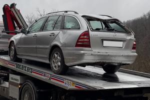 Mercedes  classe. C w203 S/W 2.2 CDI (ricambi)