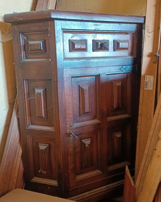 mobili in legno ad angolo