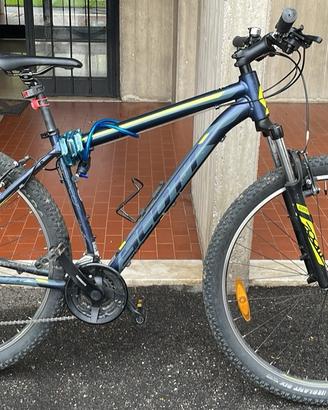 Bicicletta SCOTT