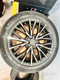 4 Cerchi in lega 18” Toyota