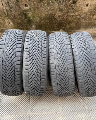 Quattro Pneumatici Invernali Pirelli 185/65 - R15