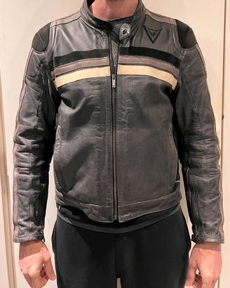 Giacca Dainese in pelle stile vintage