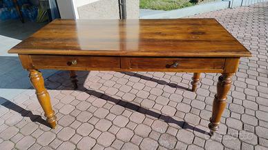 tavolo in noce dell 800