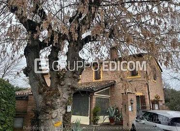 Immobile in asta di 463 m² con 3 locali a Cotignol