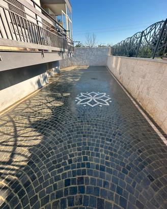 Posatore pavimenti esterni
