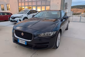 Jaguar XE 2.0 D 180 CV aut. Prestige