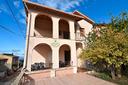 casa-con-due-piani-indipendenti-e-giardino