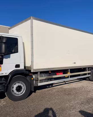 IVECO EUROCARGO ML190E28 anno 2015
