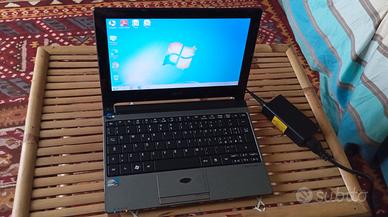 Netbook portatile da viaggio piccolo notebook Acer