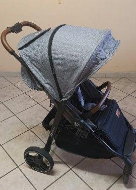 Passeggino leggero Kinderkraft pieghevole ammortiz