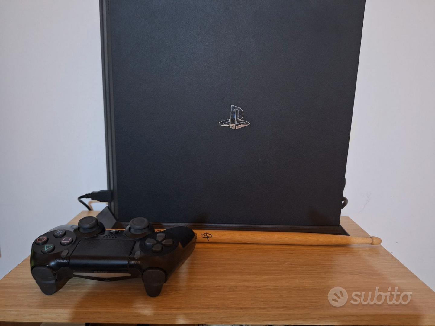 PS4 Pro - Console e Videogiochi In vendita a Cosenza