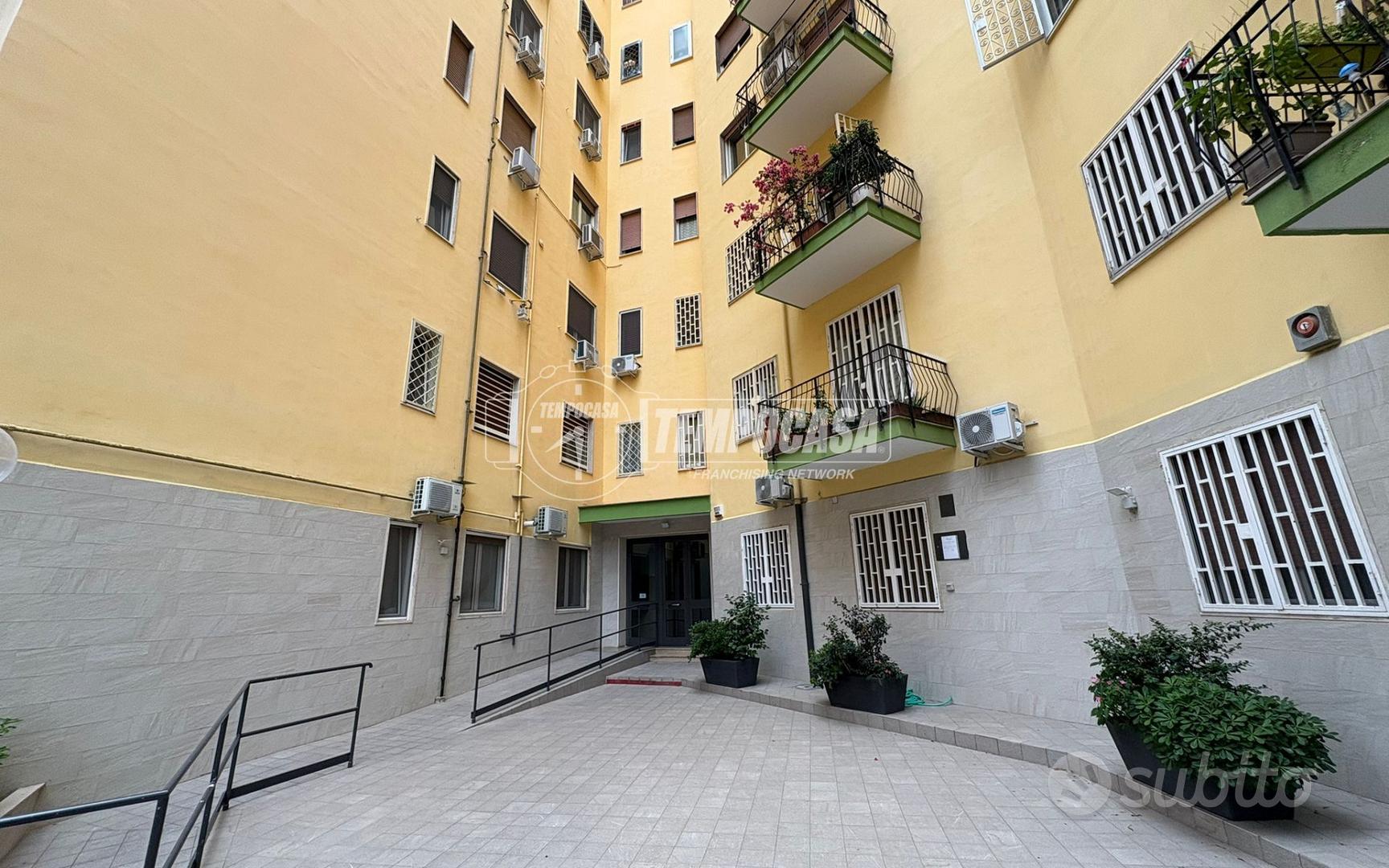 Apartment in Napoli, San Ferdinando, Municipalità 1 - Vista 2