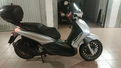 Beverly 300s