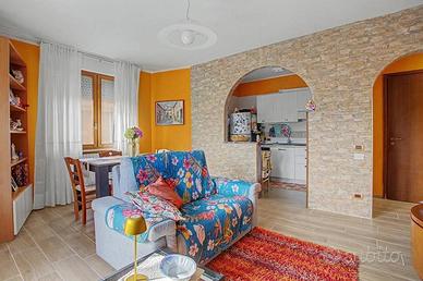 Appartamento di 93 m² con più di 5 locali a Luino