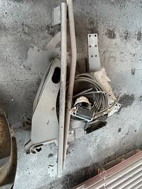 Staffe per caricatore frontale trattore