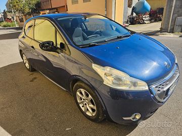 Peugeot 208 diesel 2012