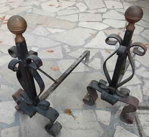 Coppia alari per camino