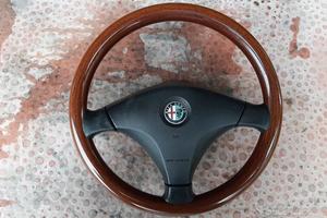 Volante in radica Alfa Romeo 156 2001