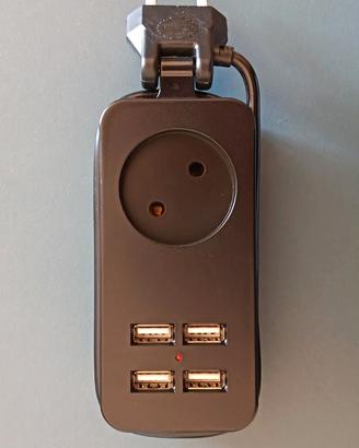 Caricatore usb multiplo