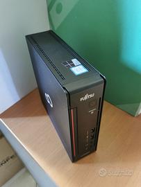 Pc Fujitsu Esprimo funzionante con Windows 11