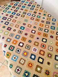 Copriletto in Lana elaborato a mano 