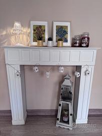 Frame cornice decorativo per camino