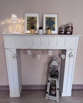 Frame cornice decorativo per camino