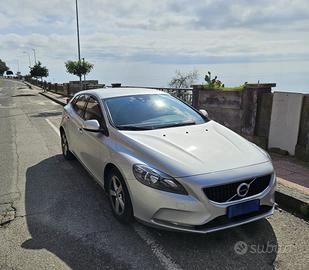 volvo v40 pezzi di ricambio